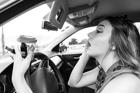 Distracted Drivers Cause Auto Accidents Hhart